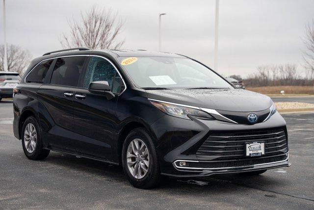 used 2024 Toyota Sienna car, priced at $43,990