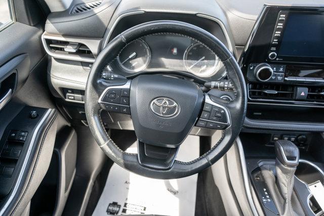 used 2020 Toyota Highlander car, priced at $29,779