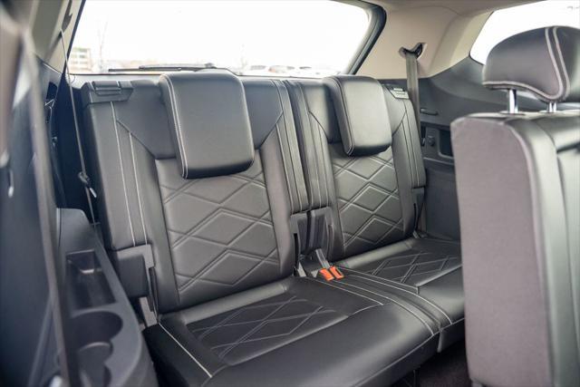 used 2024 Volkswagen Atlas car, priced at $30,798