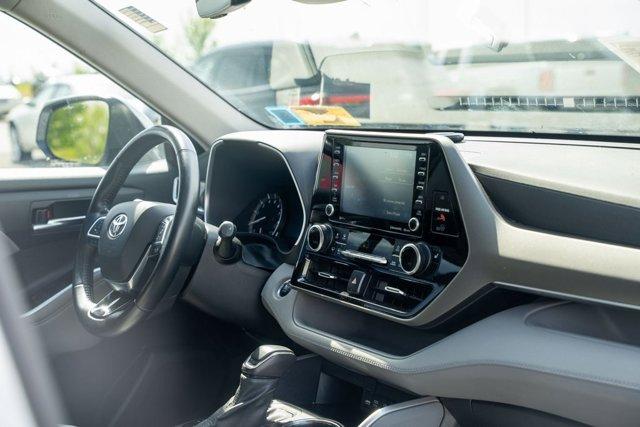 used 2021 Toyota Highlander car, priced at $35,990