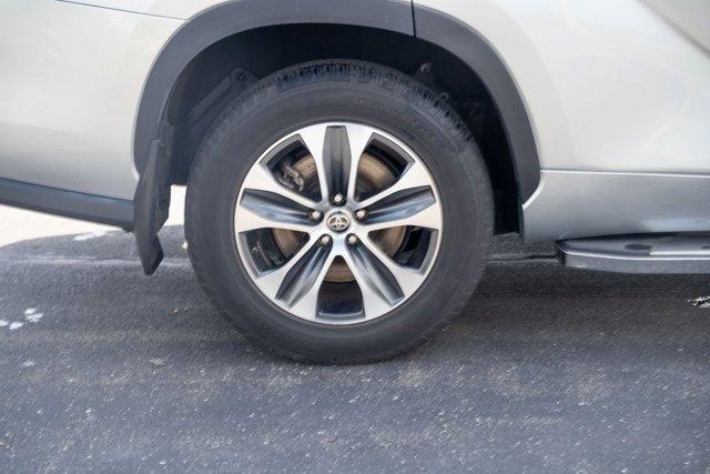 used 2021 Toyota Highlander car, priced at $35,990