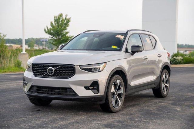 used 2024 Volvo XC40 car, priced at $41,497