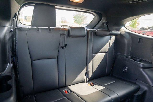 used 2023 Toyota Highlander car, priced at $39,990