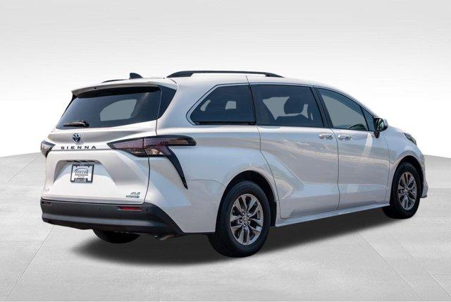 used 2023 Toyota Sienna car, priced at $40,797