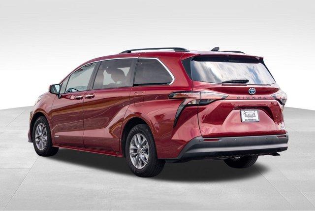 used 2021 Toyota Sienna car, priced at $37,497