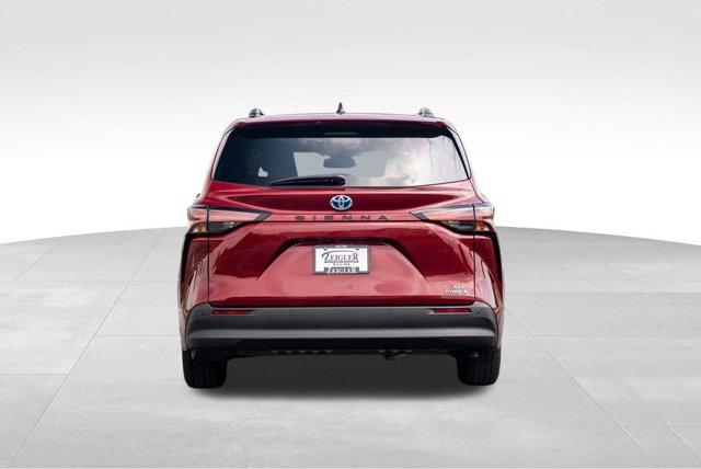 used 2021 Toyota Sienna car, priced at $37,497