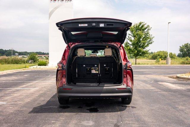 used 2021 Toyota Sienna car, priced at $37,497