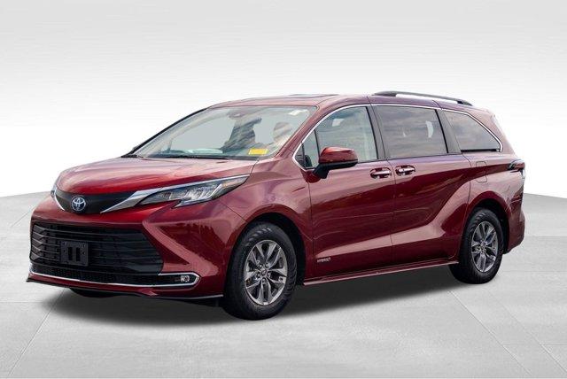 used 2021 Toyota Sienna car, priced at $37,497