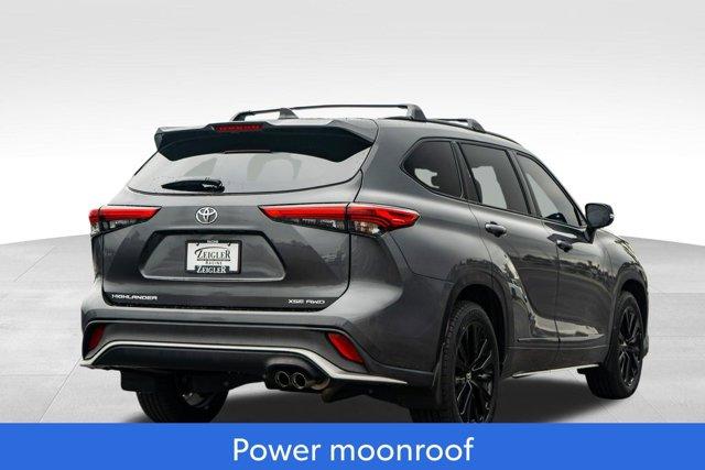 used 2023 Toyota Highlander car, priced at $40,000