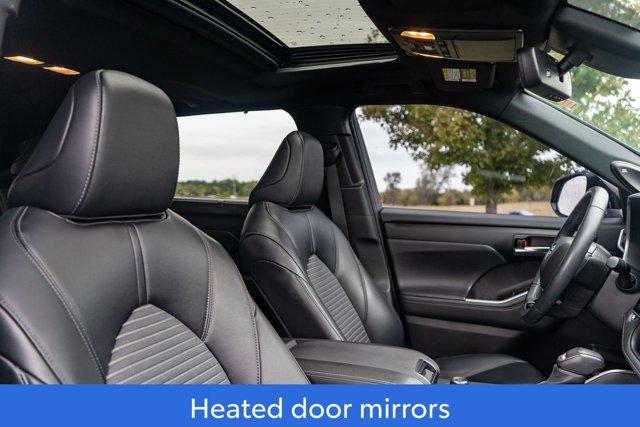 used 2023 Toyota Highlander car, priced at $40,000