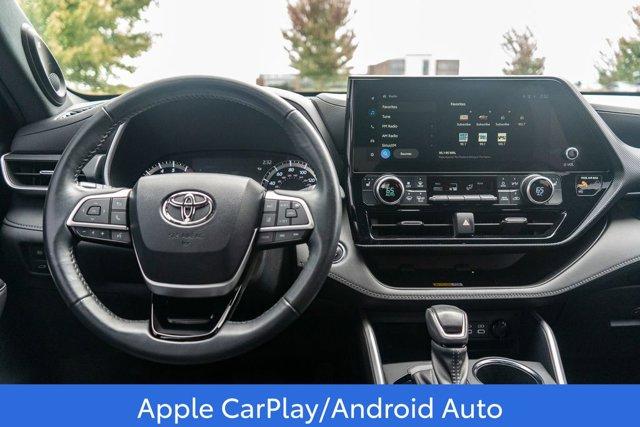 used 2023 Toyota Highlander car, priced at $40,000
