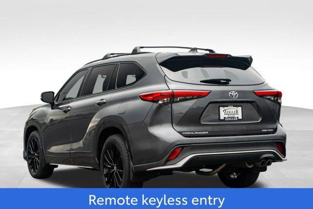 used 2023 Toyota Highlander car, priced at $40,000
