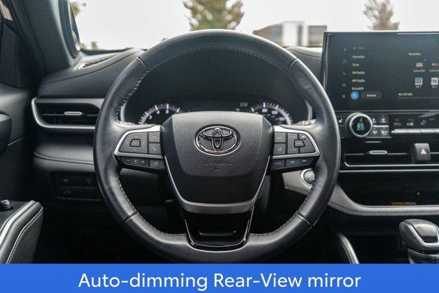 used 2023 Toyota Highlander car, priced at $40,000