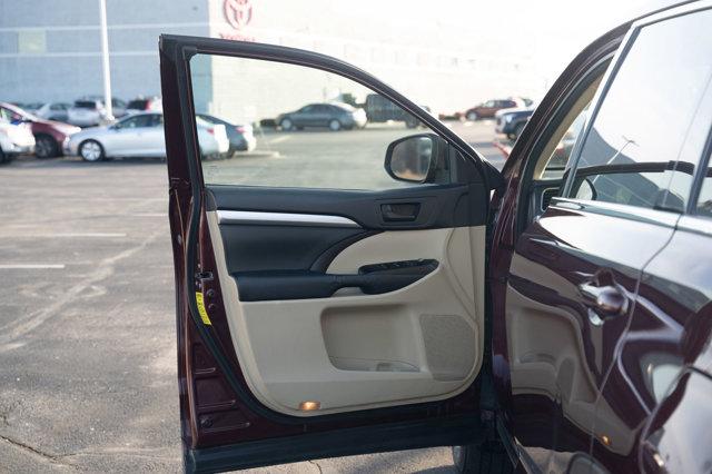 used 2014 Toyota Highlander car, priced at $14,995