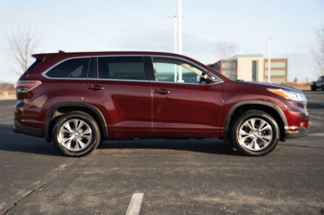 used 2014 Toyota Highlander car, priced at $14,995