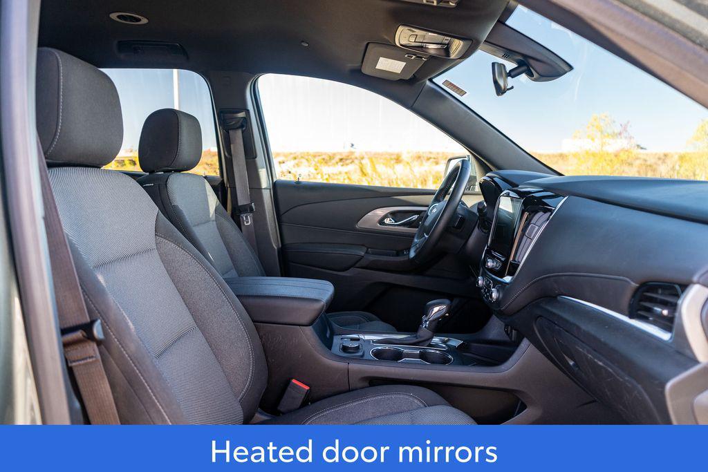 used 2023 Chevrolet Traverse car, priced at $31,879