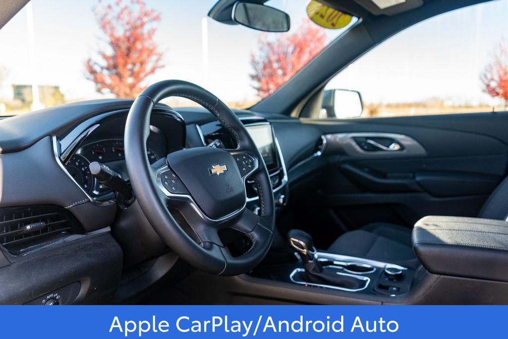 used 2023 Chevrolet Traverse car, priced at $31,879