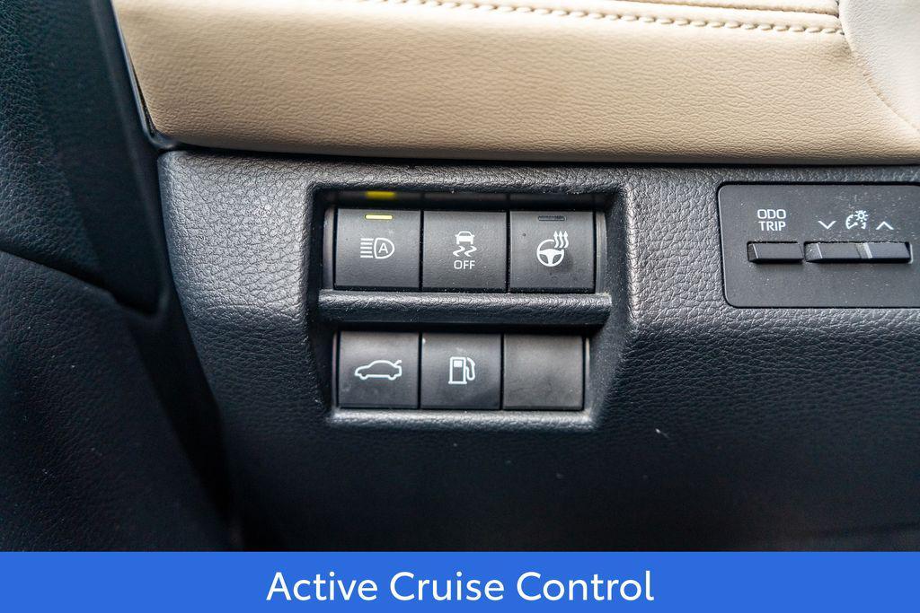used 2019 Toyota Avalon Hybrid car, priced at $28,749