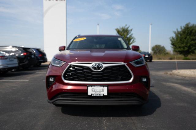 used 2021 Toyota Highlander car, priced at $34,390