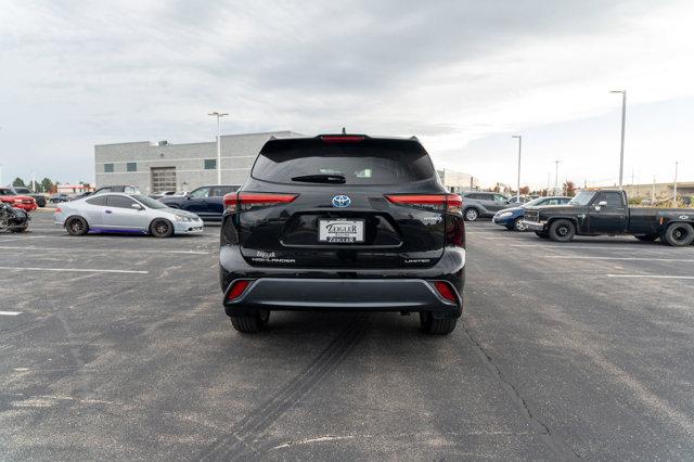 used 2022 Toyota Highlander car, priced at $44,995