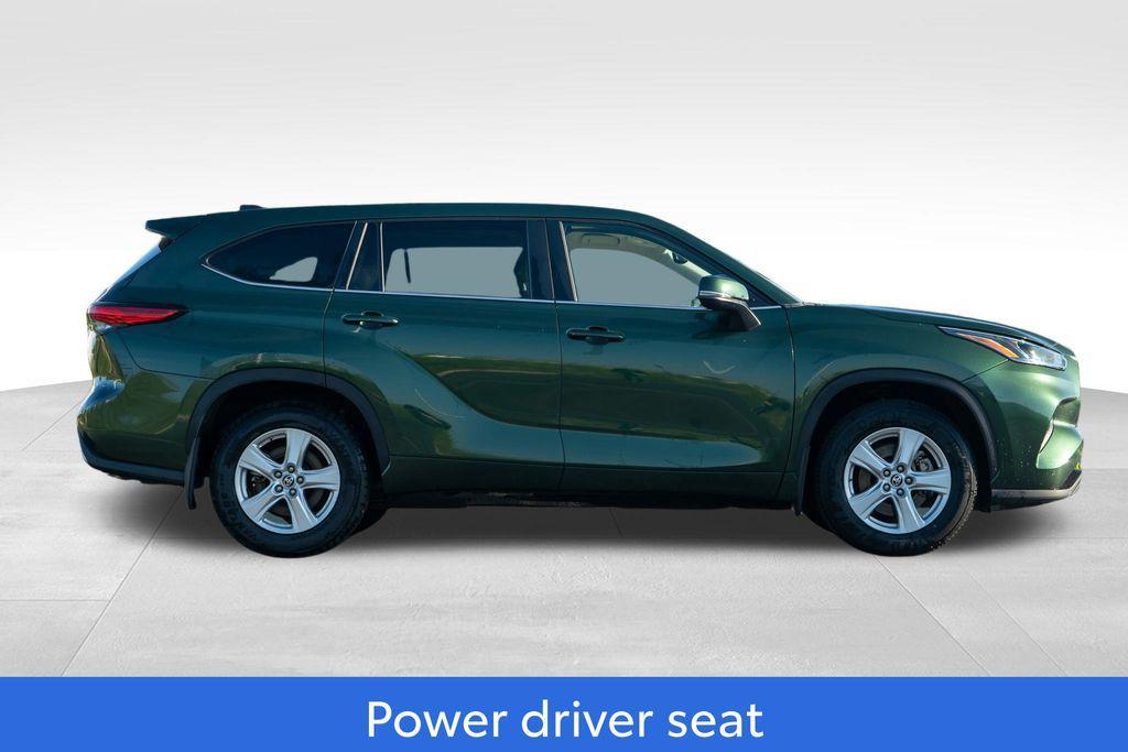 used 2023 Toyota Highlander car, priced at $29,579