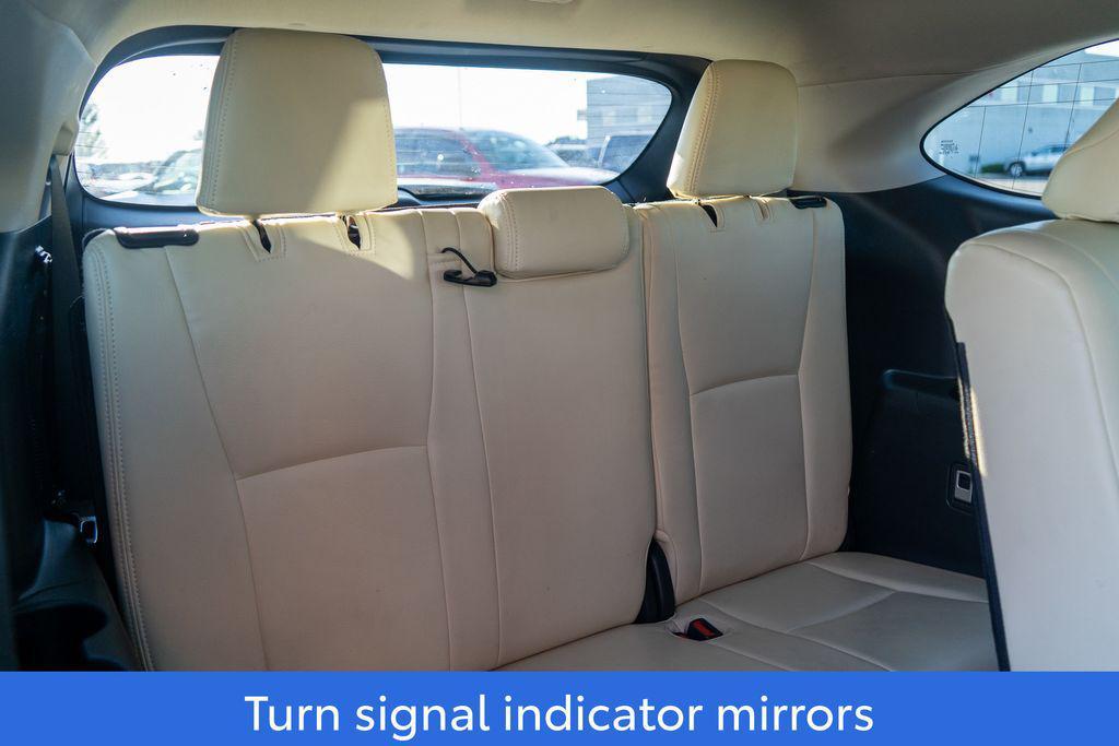 used 2023 Toyota Highlander car, priced at $29,579