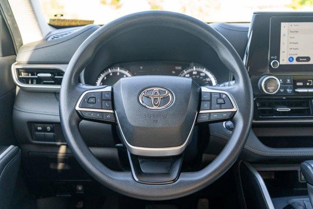 used 2023 Toyota Highlander car, priced at $31,579