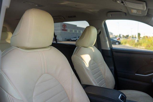 used 2023 Toyota Highlander car, priced at $31,579