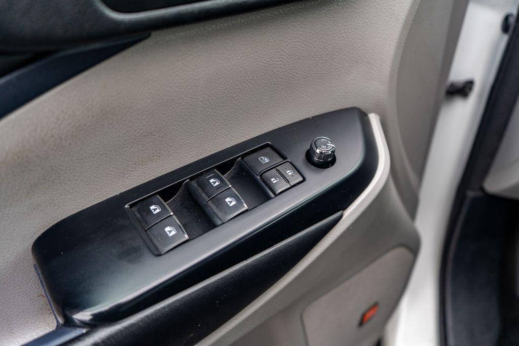 used 2018 Toyota Highlander car, priced at $24,749