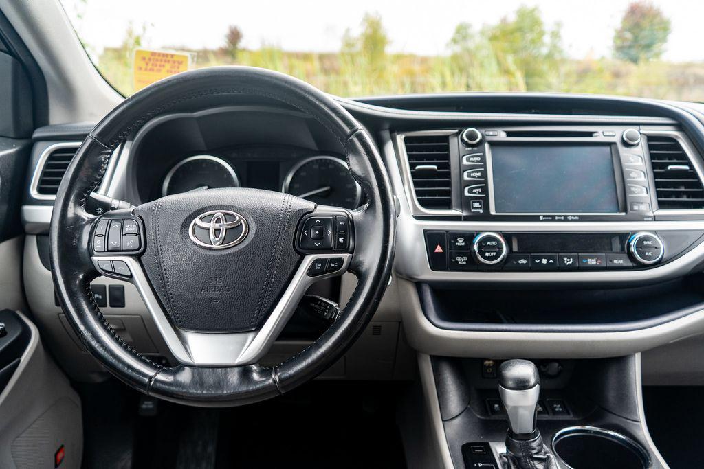 used 2018 Toyota Highlander car, priced at $24,749