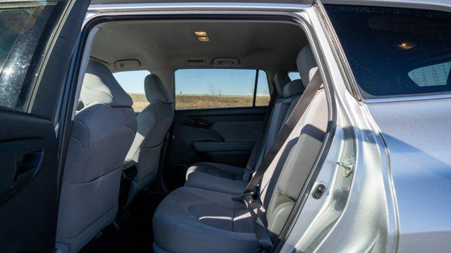 used 2022 Toyota Highlander car, priced at $31,490