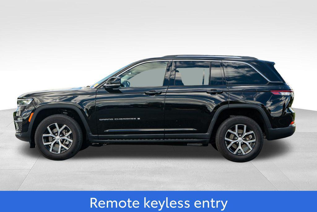 used 2024 Jeep Grand Cherokee car, priced at $36,279