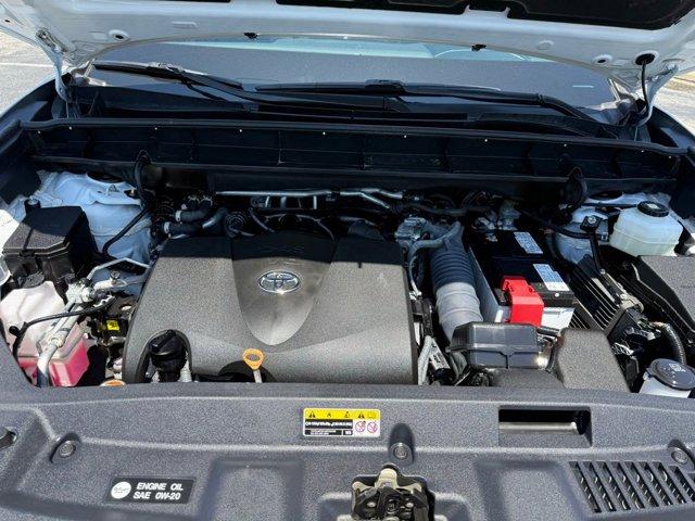 used 2022 Toyota Highlander car, priced at $37,990