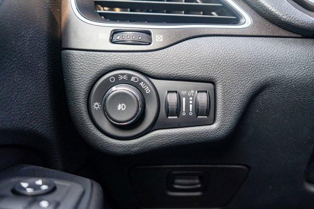 used 2022 Jeep Cherokee car, priced at $25,990