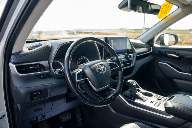 used 2023 Toyota Highlander car, priced at $38,990