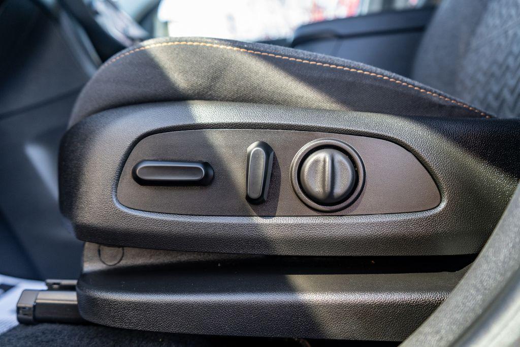 used 2023 Chevrolet Equinox car, priced at $20,990