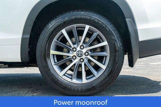 used 2018 Toyota Highlander car, priced at $21,990