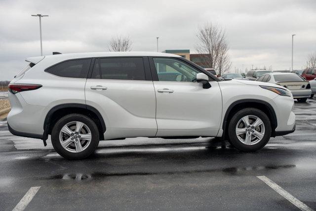 used 2024 Toyota Highlander car, priced at $38,490