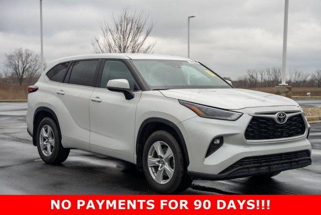 used 2024 Toyota Highlander car, priced at $38,490