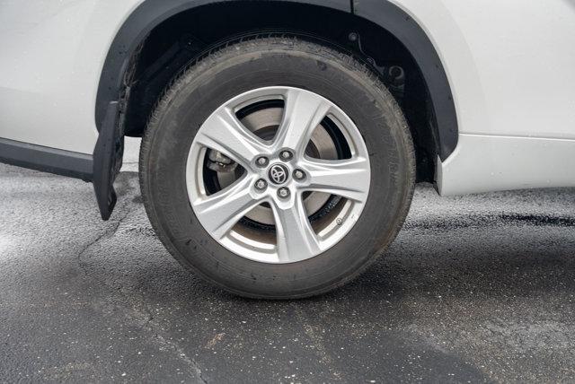 used 2024 Toyota Highlander car, priced at $38,490