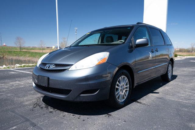 used 2008 Toyota Sienna car, priced at $6,897