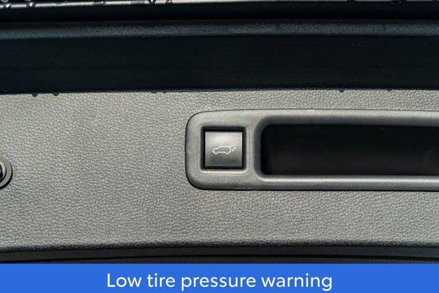 used 2025 Toyota Highlander car, priced at $46,394