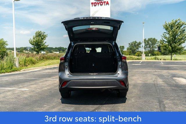 used 2023 Toyota Highlander car, priced at $29,990