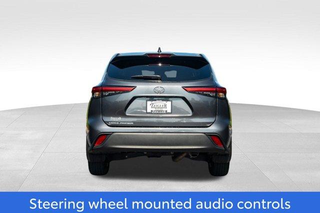 used 2023 Toyota Highlander car, priced at $29,990