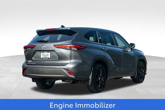 used 2023 Toyota Highlander car, priced at $29,990