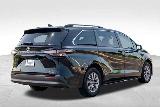 used 2023 Toyota Sienna car, priced at $40,797