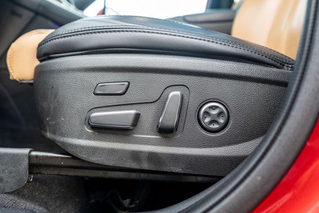 used 2022 Hyundai Santa Fe car, priced at $28,990