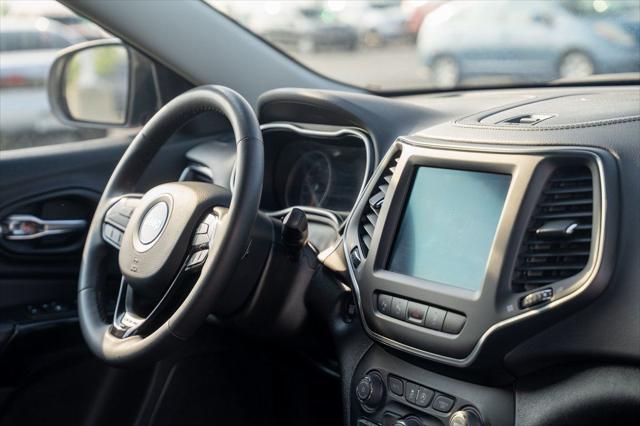 used 2023 Jeep Cherokee car, priced at $21,879