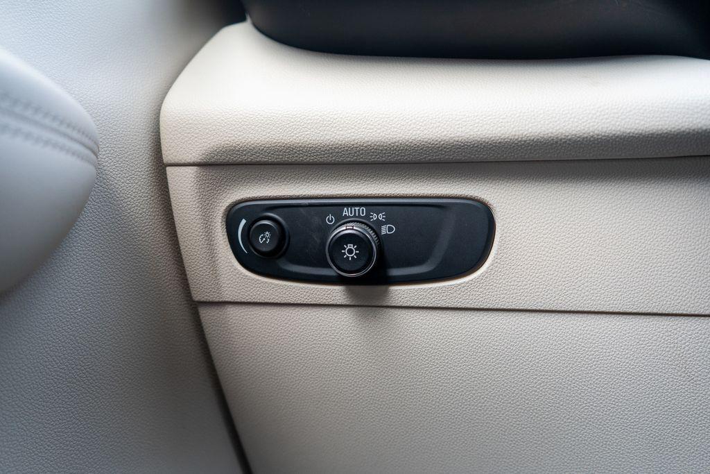 used 2023 Buick Envision car, priced at $20,579