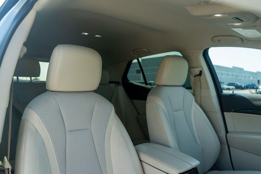 used 2023 Buick Envision car, priced at $20,579